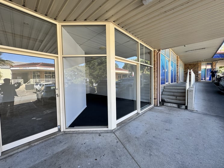 Click to view all images 2C/7 Turner Street Beerwah QLD 4519 - Image 3