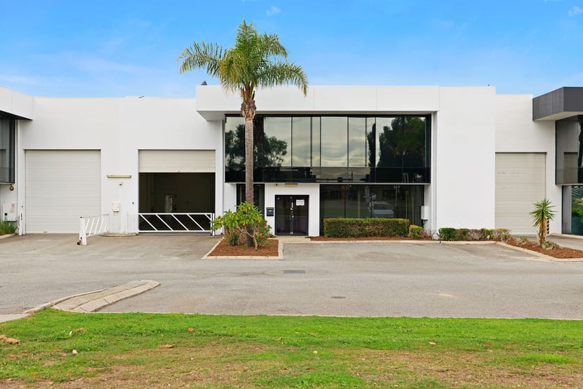 Click to view all images 271 Great Eastern Highway Belmont WA 6104 - Image 1