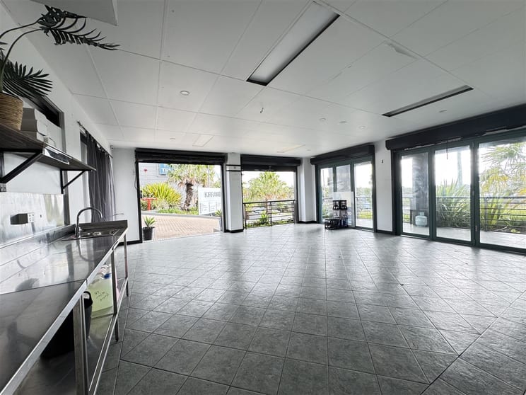 Cafe/398 The Boulevard Kirrawee NSW 2232 - Image 3