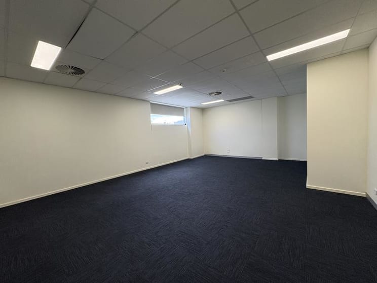 Click to view all images Level 1 Suite 2/222 Baylis Street Wagga Wagga NSW 2650 - Image 3