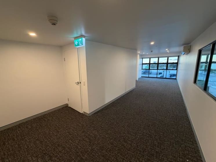 Click to view all images Cromer NSW 2099 - Image 3