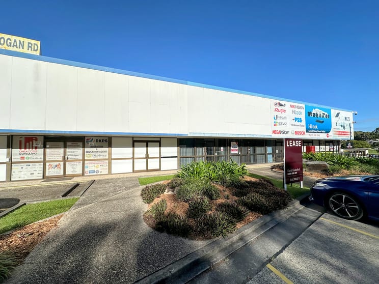 Click to view all images 3299 Logan Road Underwood QLD 4119 - Image 2