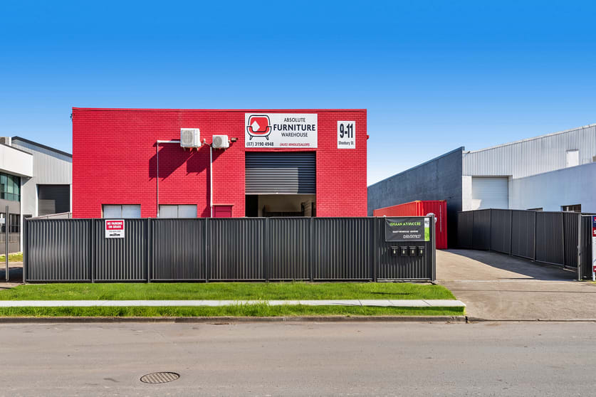 Click to view all images 11 Shoebury Street Rocklea QLD 4106 - Image 2