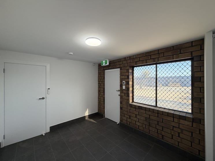 Click to view all images 10 Ware Street Thebarton SA 5031 - Image 2