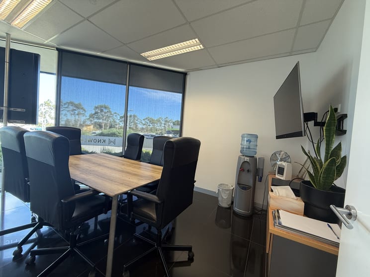 57B Heatherton Endeavour Hills VIC 3802 - Image 3