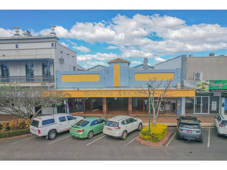 Click to view all images 54 Bourbong Street Bundaberg Central QLD 4670 - Image 1