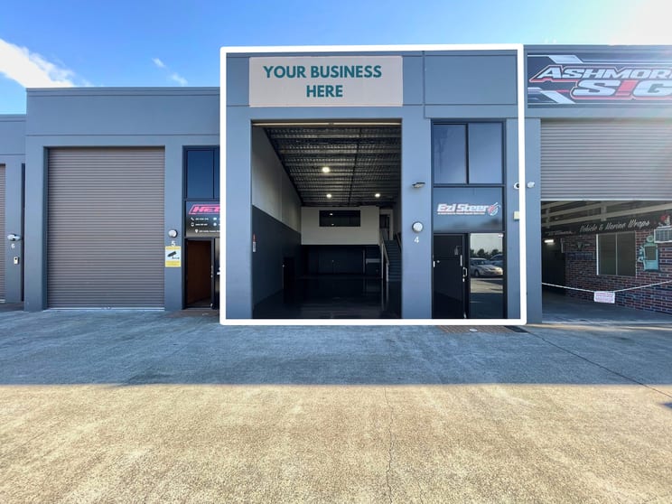 Click to view all images 4/5 Activity Crescent Molendinar QLD 4214 - Image 1