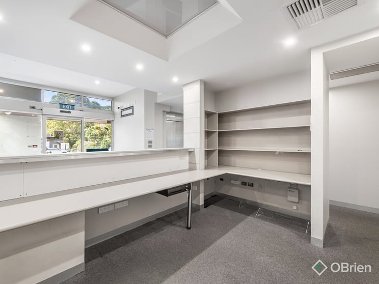 Click to view all images 128 Tanti Avenue Mornington VIC 3931 - Image 3