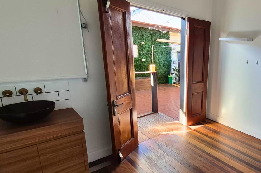 Click to view all images 1/491 Lutwyche Road Lutwyche QLD 4030 - Image 2