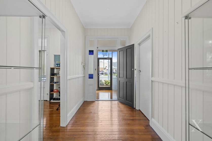 Click to view all images 207 Musgrave Road Red Hill QLD 4059 - Image 5