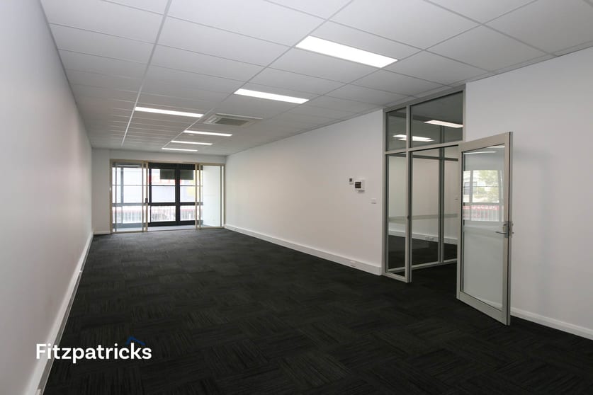 Click to view all images Upstairs Suite 3/157-159 Baylis Street Wagga Wagga NSW 2650 - Image 2