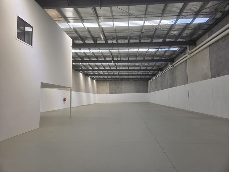 Click to view all images 15A Burnett Street Somerton VIC 3062 - Image 3