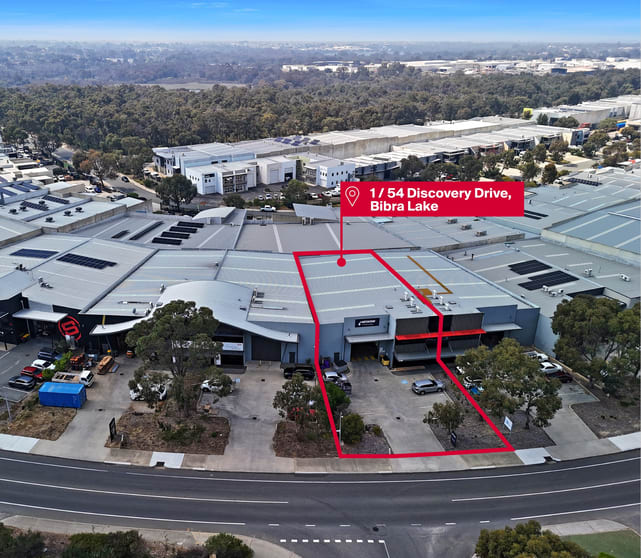 Click to view all images U1, 54 Discovery Drive Bibra Lake WA 6163 - Image 1