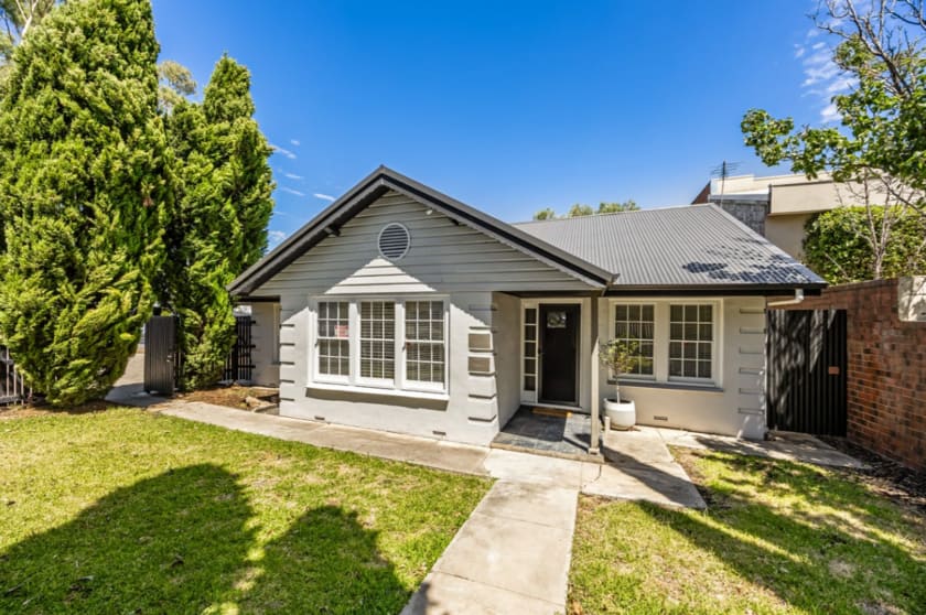 Click to view all images 657 Portrush Road Glen Osmond SA 5064 - Image 1