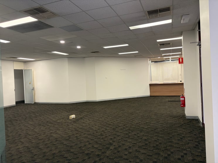 Click to view all images 211-213 Main South Road Morphett Vale SA 5162 - Image 2