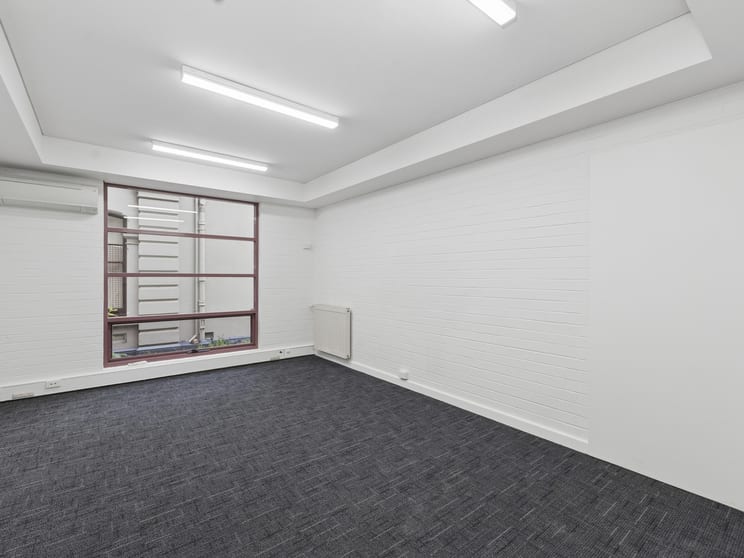 Click to view all images Suite 2/127 Bromfield Street Colac VIC 3250 - Image 2