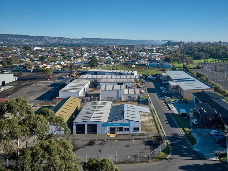 Click to view all images 29 Churchill Park Drive Invermay TAS 7248 - Image 2