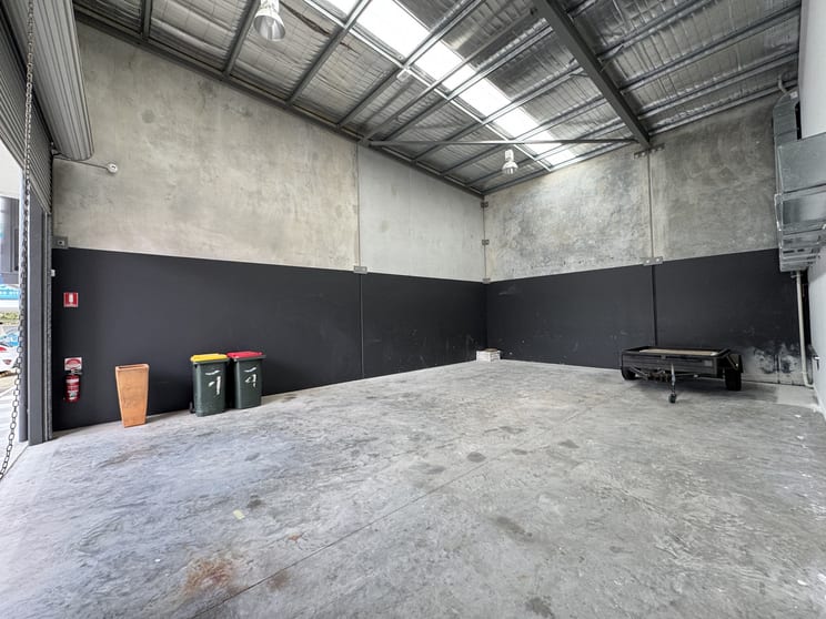 Click to view all images 4/15 Flinders Parade North Lakes QLD 4509 - Image 2