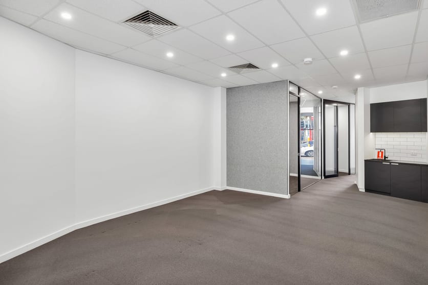 Click to view all images 854 Pittwater Road Dee Why NSW 2099 - Image 2