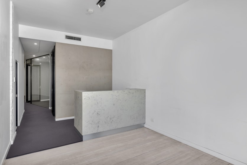 Click to view all images 854 Pittwater Road Dee Why NSW 2099 - Image 3