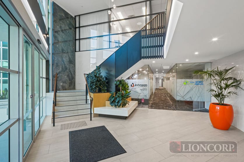 Click to view all images Eight Mile Plains QLD 4113 - Image 2