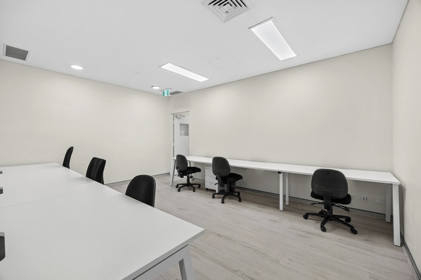 Click to view all images Level 1/17 The Corso Manly NSW 2095 - Image 3