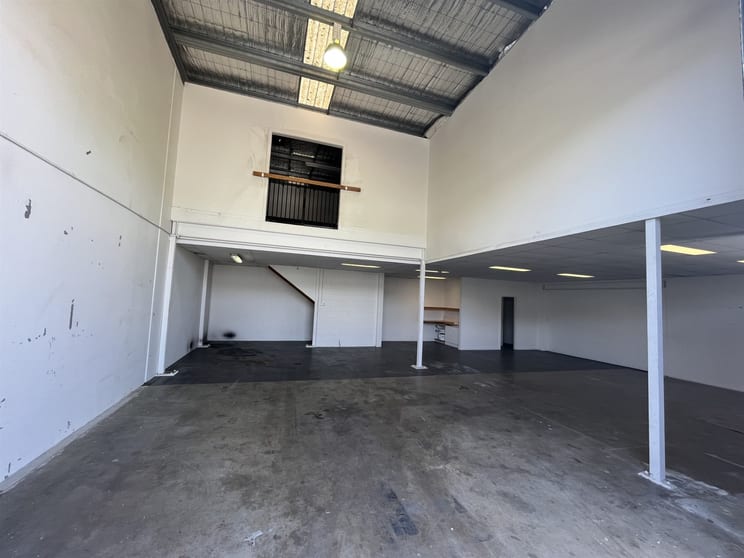 Click to view all images 15B/91-99 Beresford Road Lilydale VIC 3140 - Image 3