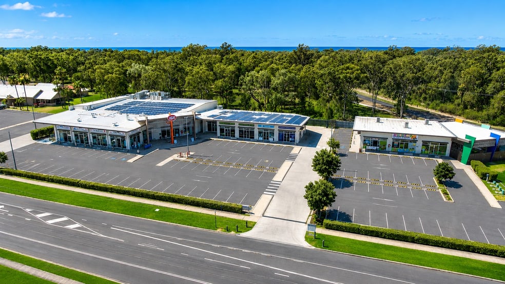 Click to view all images Shop 6/2 Murdochs Road Moore Park Beach QLD 4670 - Image 1