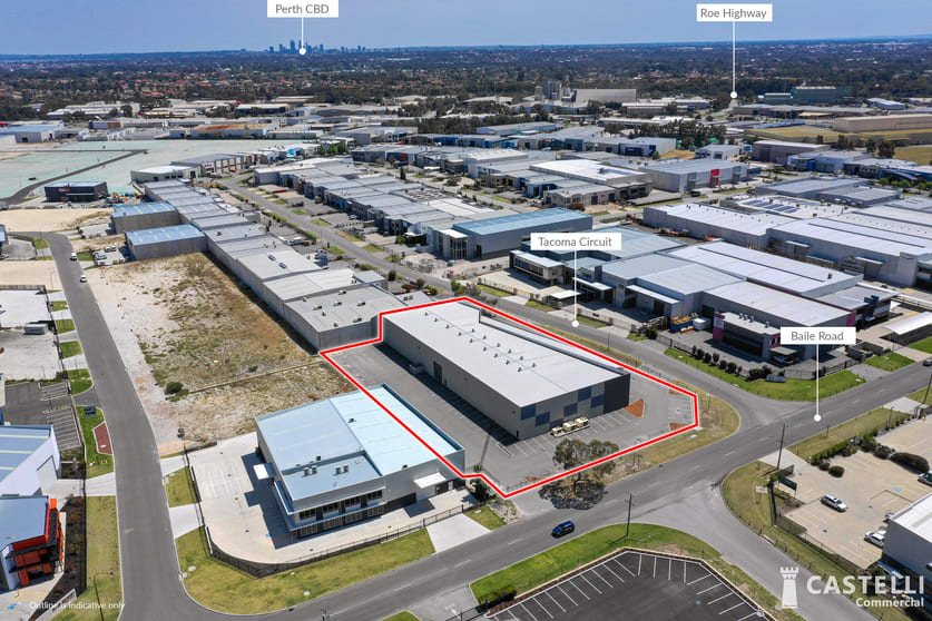 Click to view all images 79 Tacoma Circuit Canning Vale WA 6155 - Image 3