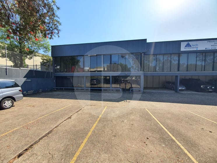 Click to view all images 3/480-482 VICTORIA STREET Wetherill Park NSW 2164 - Image 2