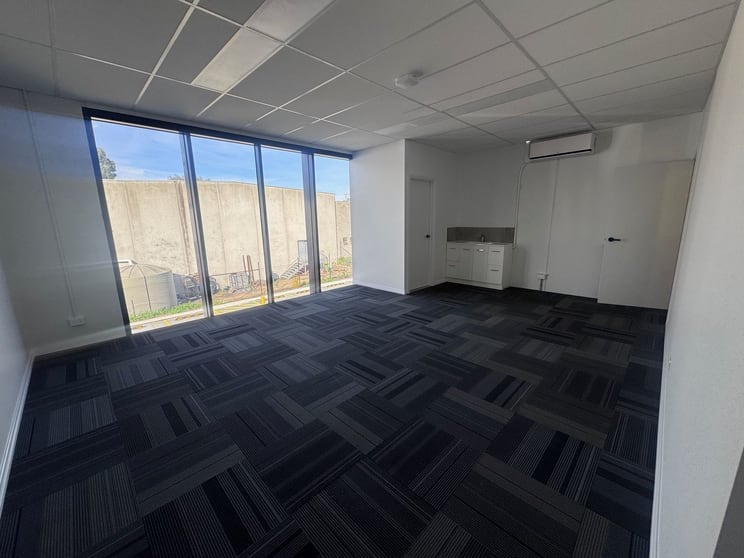 Click to view all images 24/89 Lewis Road Wantirna South VIC 3152 - Image 3