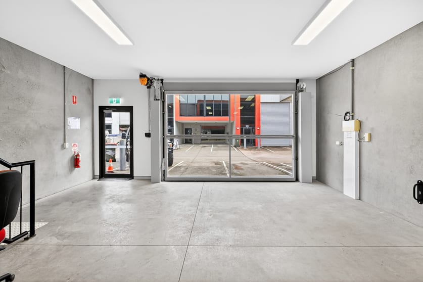 Click to view all images 8/104 Barwon Street Morningside QLD 4170 - Image 2