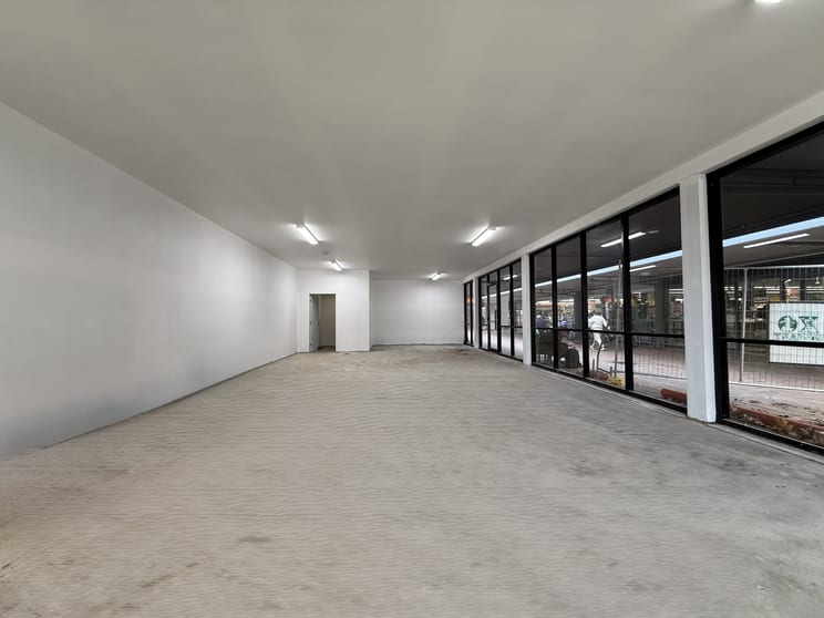 Click to view all images Unit 3/5 Dickson Place Dickson ACT 2602 - Image 2
