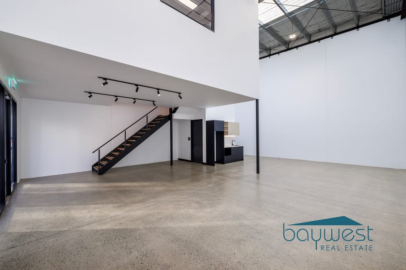 Click to view all images 15/4 Peacock Road Tyabb VIC 3913 - Image 3