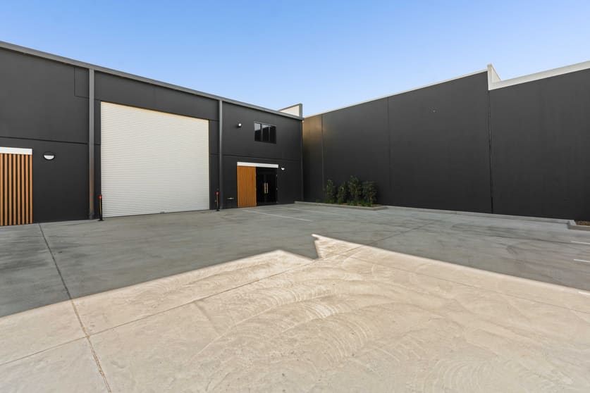 Click to view all images Unit 7/36 Trim Street South Nowra NSW 2541 - Image 2