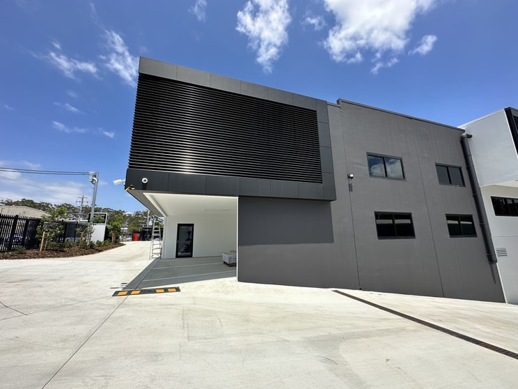 Click to view all images 15/10A Industrial Ave Molendinar QLD 4214 - Image 2