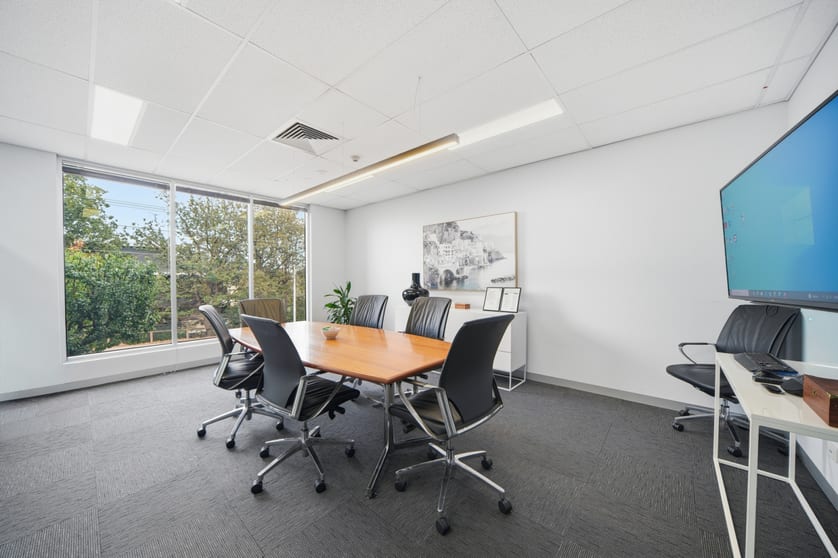 Click to view all images 917 Riversdale Road Surrey Hills VIC 3127 - Image 4
