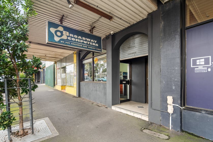 Click to view all images 1F/218 Broadway Reservoir VIC 3073 - Image 3