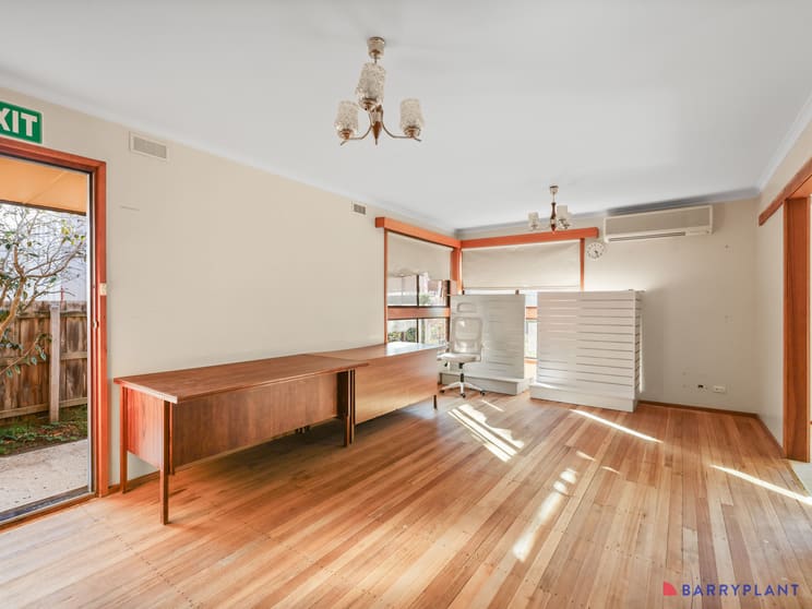 Click to view all images 73 Church Street Cowes VIC 3922 - Image 2