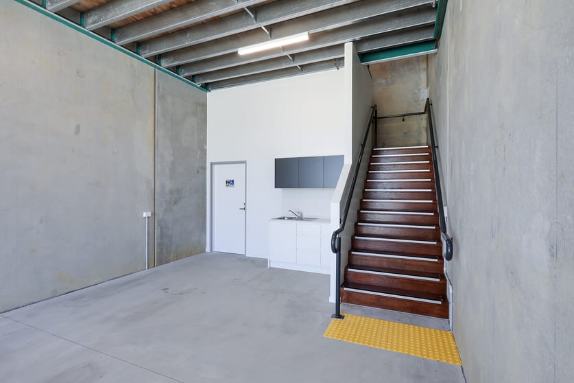 Click to view all images 4/5 Anne Street Southport QLD 4215 - Image 3