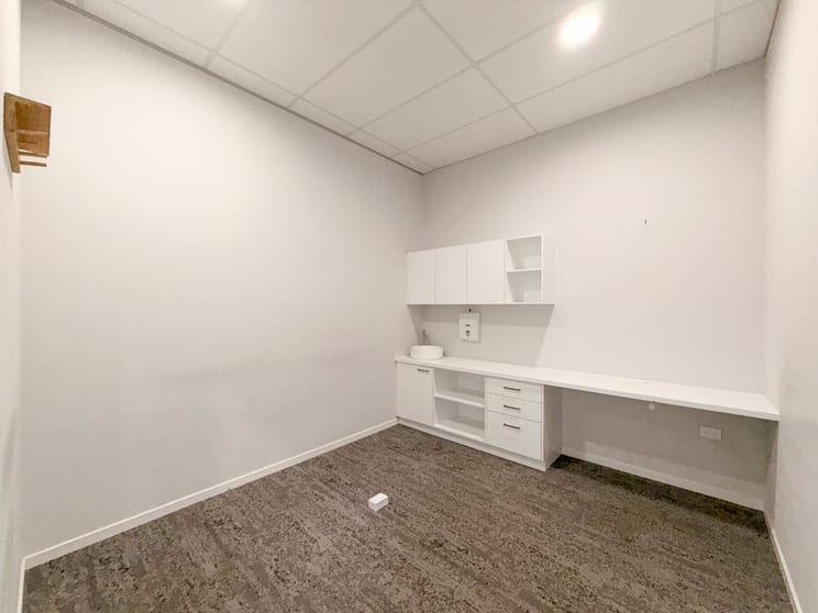 Click to view all images 303/1 Village Centre Way Forest Glen QLD 4556 - Image 5
