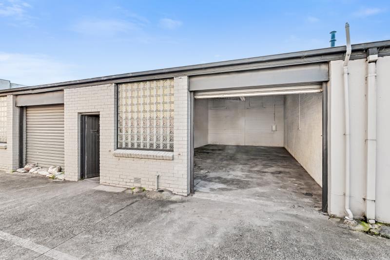 Click to view all images Unit 2/2-4 Peace Street Springvale VIC 3171 - Image 1