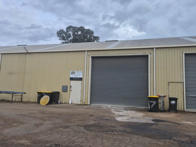 Click to view all images 5-7/15 Newman Street Wangaratta VIC 3677 - Image 3