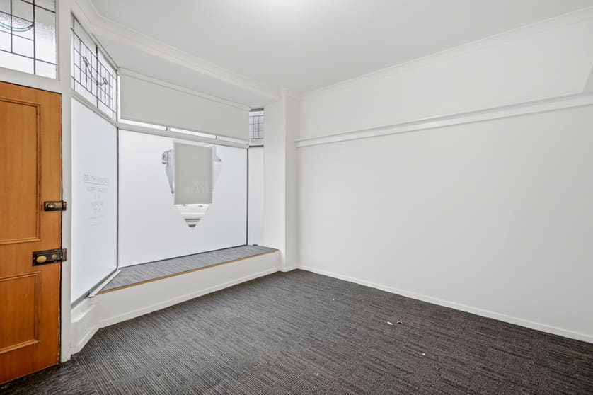 Click to view all images 135 St John Street Launceston TAS 7250 - Image 2