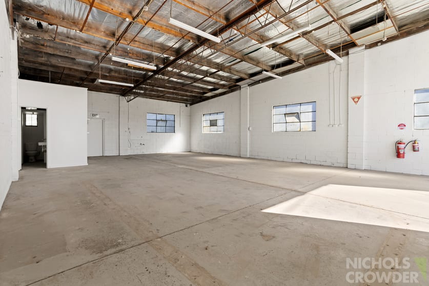 Click to view all images 2/4-10 Martha Street Seaford VIC 3198 - Image 3