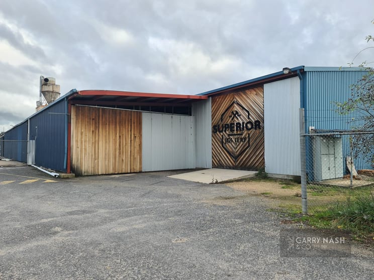 Click to view all images 1A/4-6 Gibson Street Wangaratta VIC 3677 - Image 2
