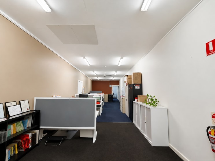 Click to view all images 2/18 Bay Street Tweed Heads NSW 2485 - Image 3