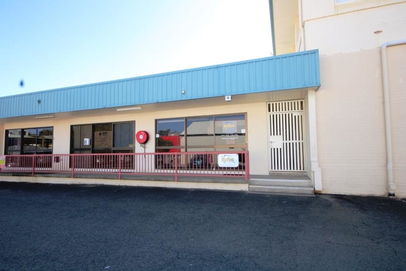 Click to view all images 9/99 Musgrave Street Berserker QLD 4701 - Image 3
