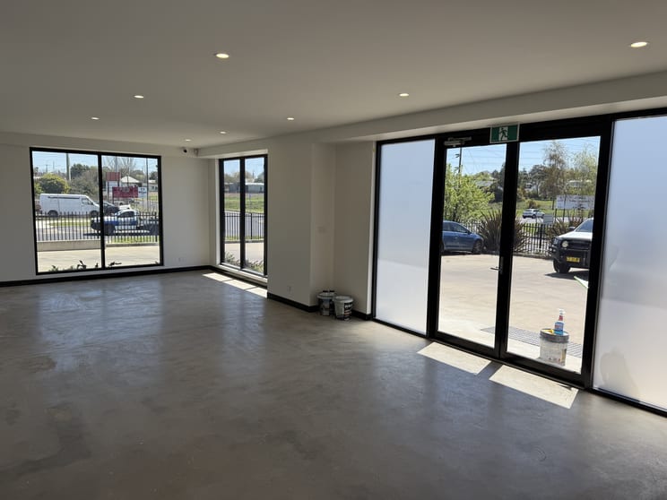 Unit 1/168 Dalton Street Orange NSW 2800 - Image 2