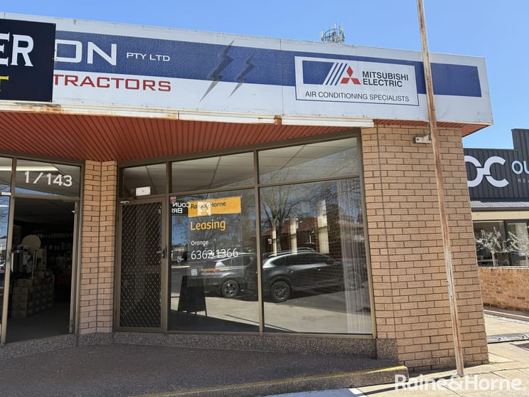 Click to view all images 2/143 Lords Place Orange NSW 2800 - Image 1